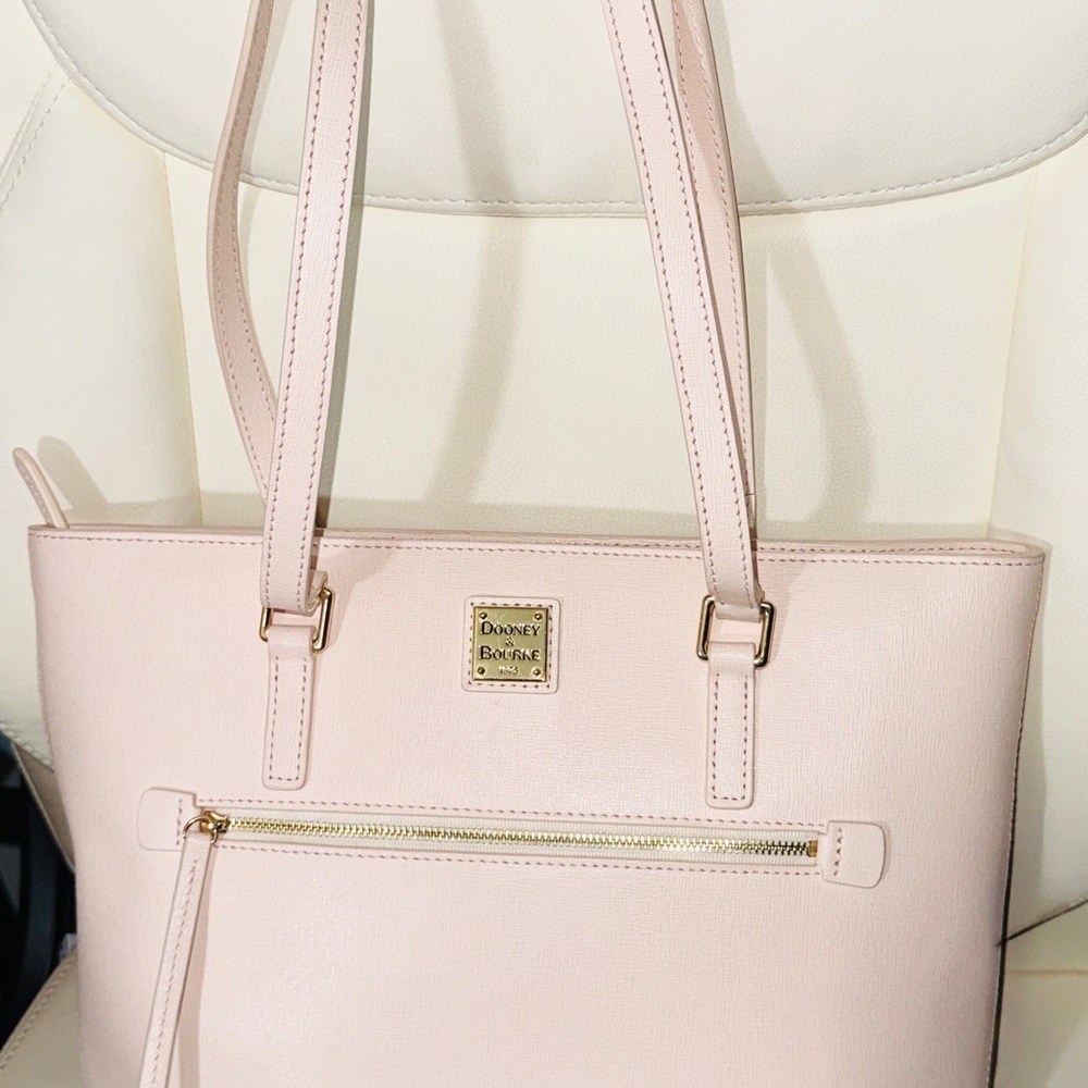 Dooney & Bourke Saffiano Shopper